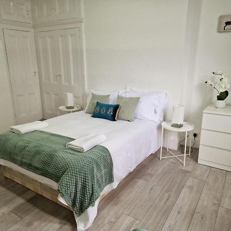 Spacious 4 Bedrooms Apartment For 10 Near Marble Arch Londra Dış mekan fotoğraf