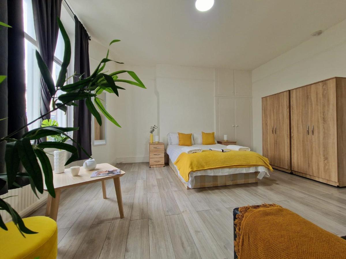 Spacious 4 Bedrooms Apartment For 10 Near Marble Arch Londra Dış mekan fotoğraf