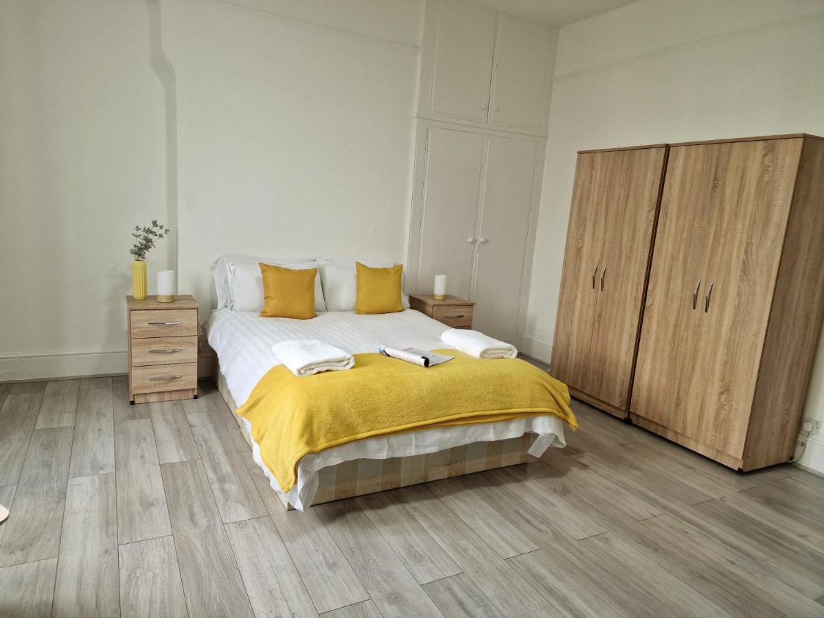 Spacious 4 Bedrooms Apartment For 10 Near Marble Arch Londra Dış mekan fotoğraf