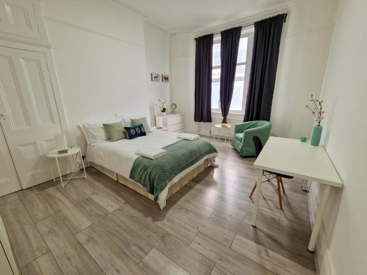 Spacious 4 Bedrooms Apartment For 10 Near Marble Arch Londra Dış mekan fotoğraf