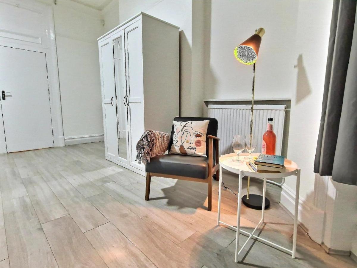 Spacious 4 Bedrooms Apartment For 10 Near Marble Arch Londra Dış mekan fotoğraf